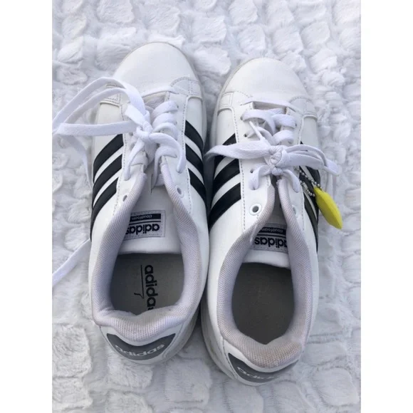 adidas | Shoes | Adidas Round Toe Sneakers | Poshmark
